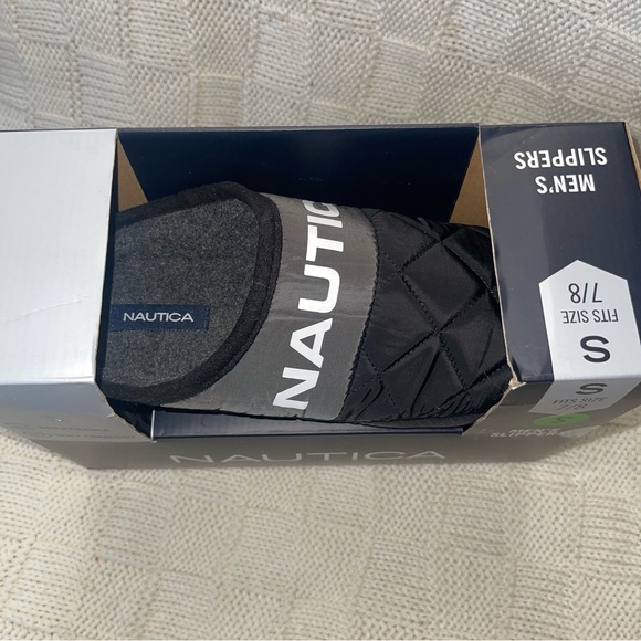 NAUTICA Men’s Black Nylon Slippers - Picture 2 of 6